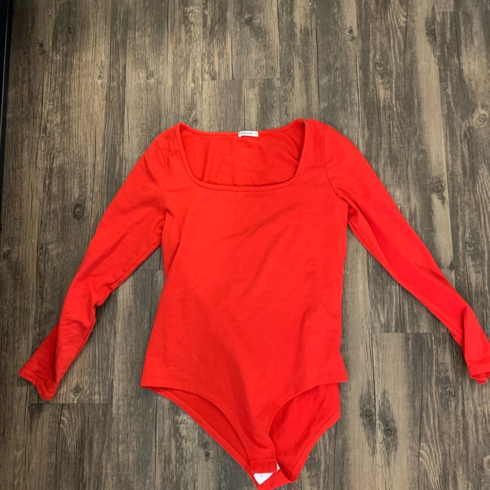 Red square neck long sleeve  body suit